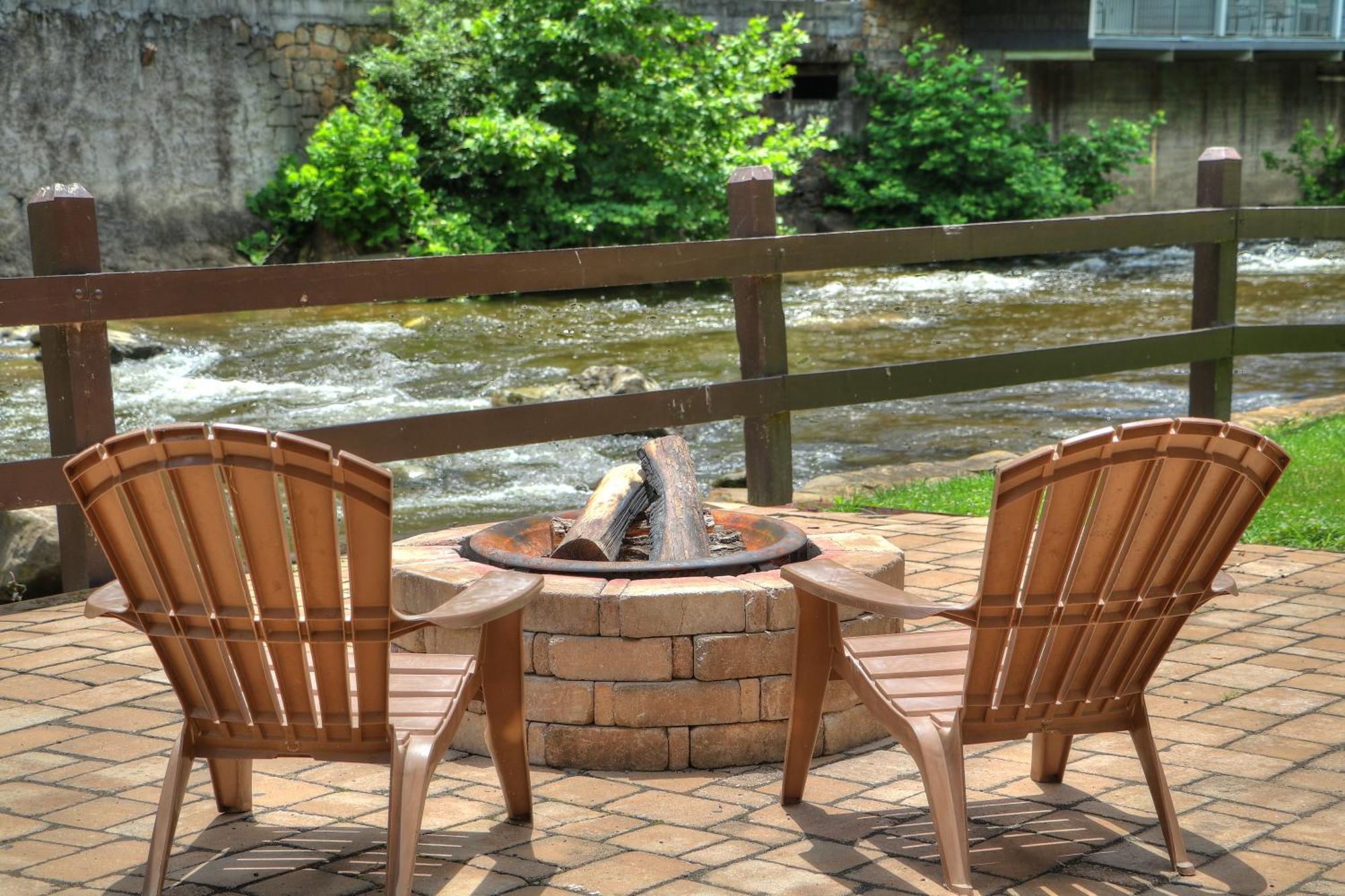 Gatlinburg River Inn Eksteriør billede
